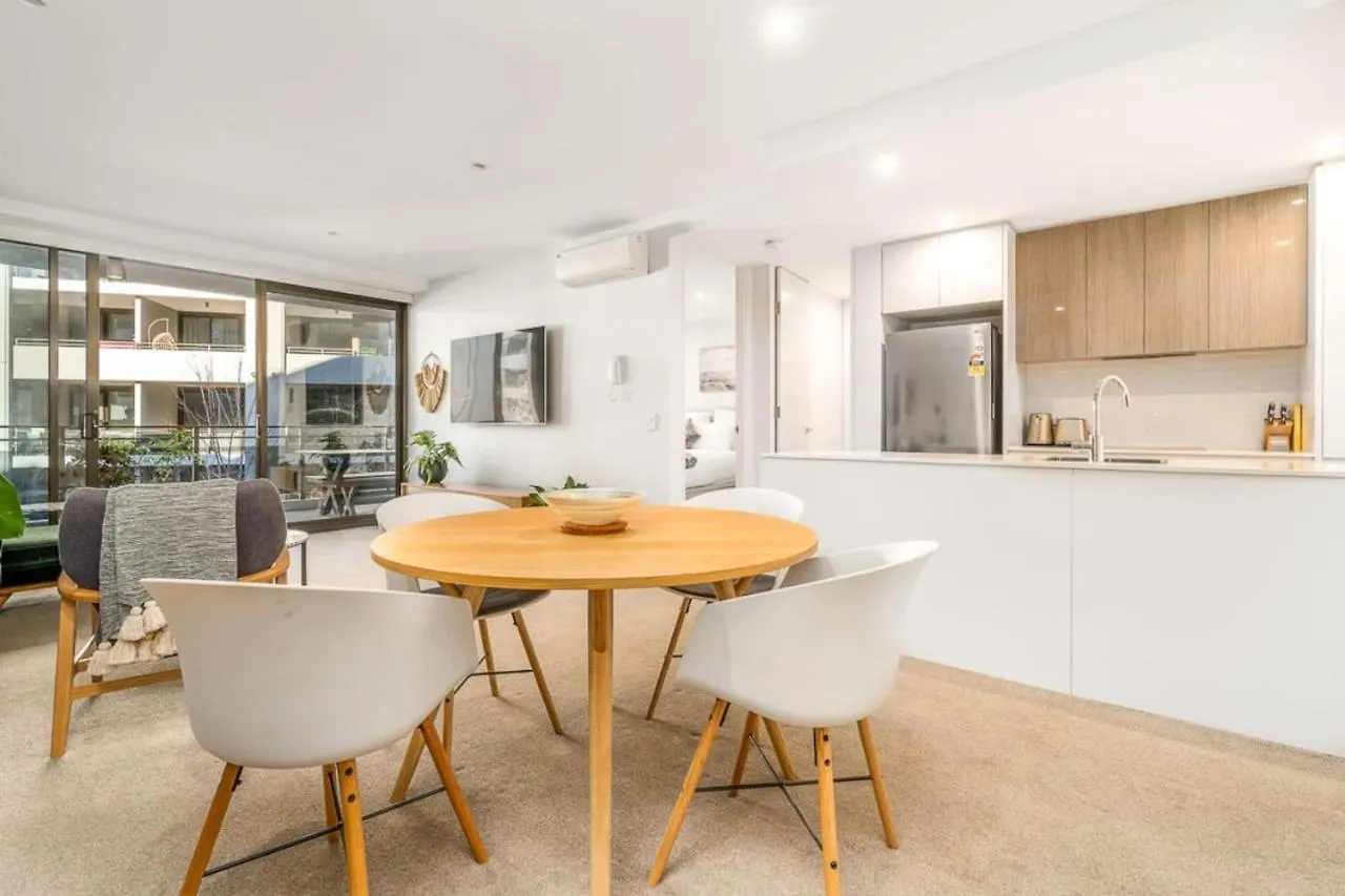 Modish Apartment Near Parliamentary Triangle Kingston Australia